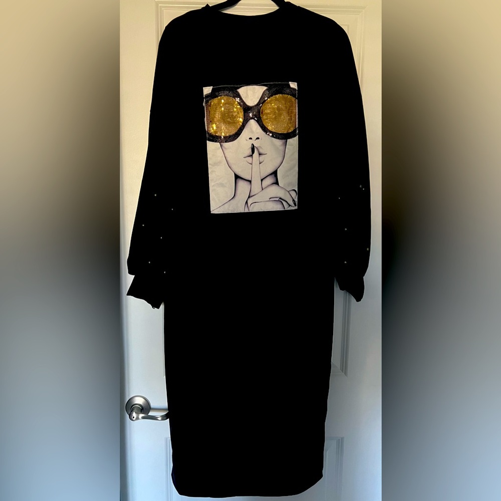 Black Pop Face Sweatshirt Dress